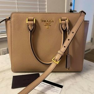 prada purse outlet